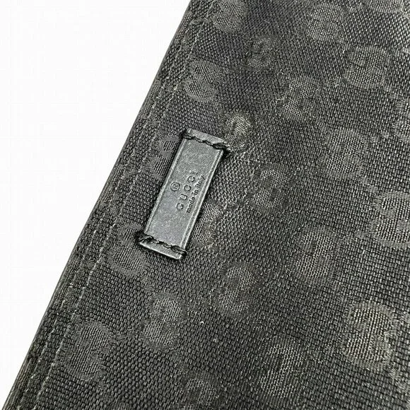 GUCCI Authentic Black Leather Shoulder Bag - Picture 5 of 10